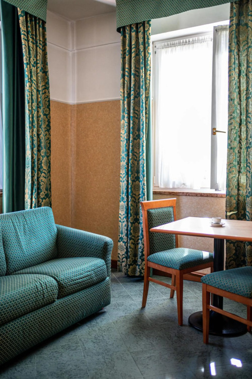Hotel Mary