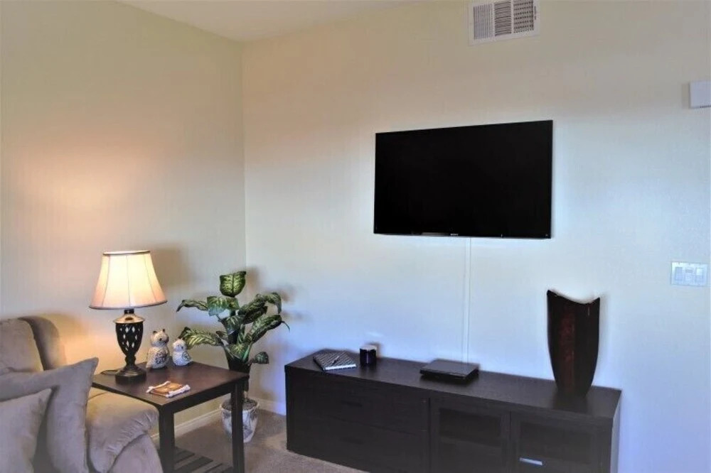 Sally Paskvan 2 Bedroom Condo