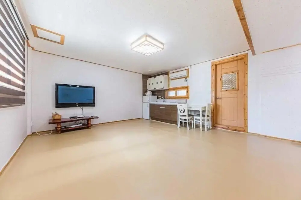 Apple farm stay