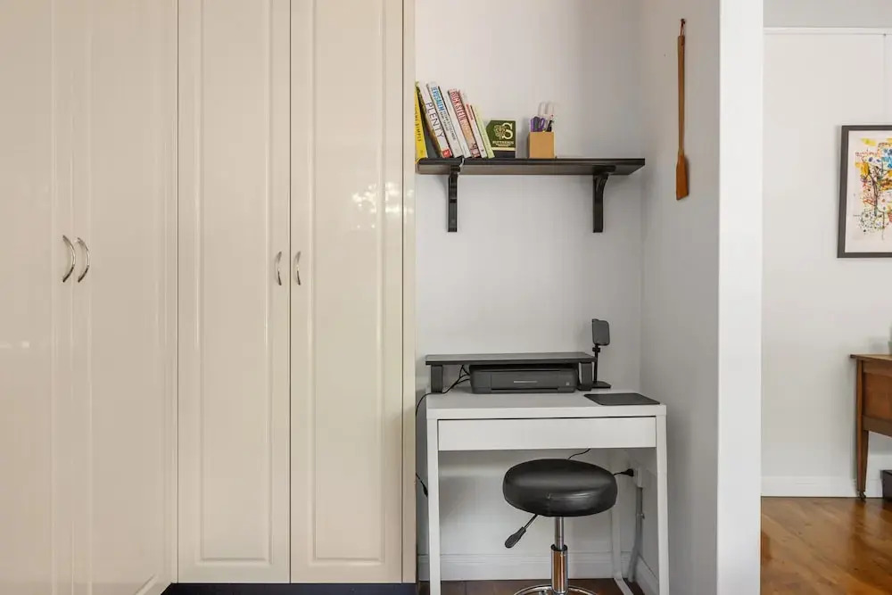 Spacious Stay Near Shops & Cafes in Marrickville