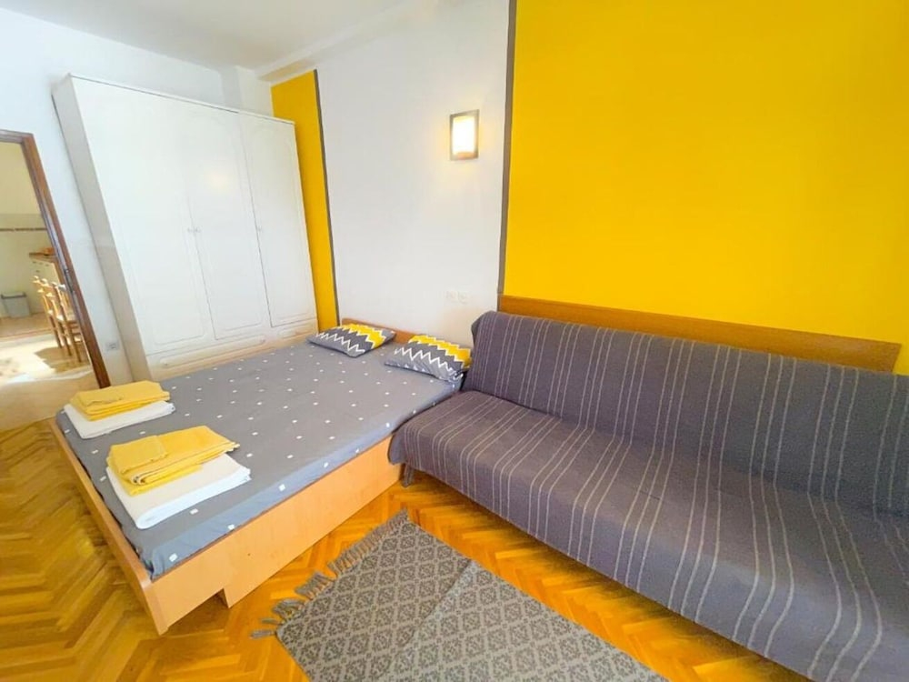 Apartments Ani