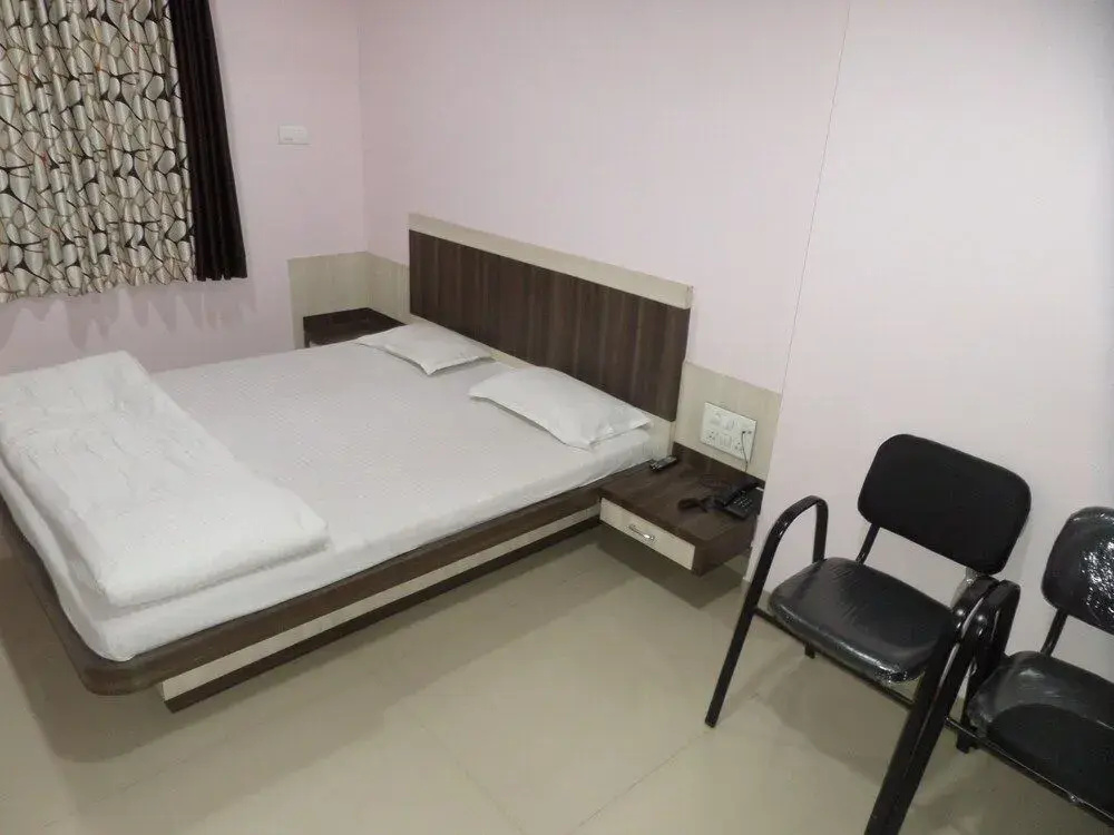 Hotel Amit Plaza