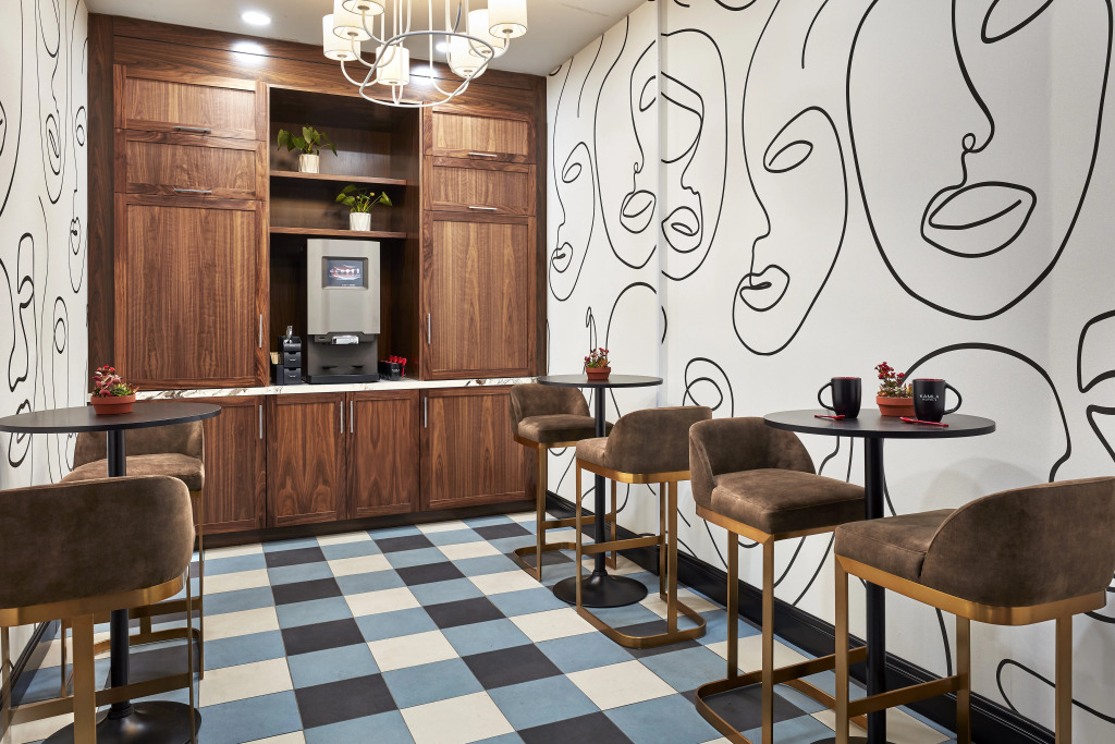 Elan Hotel