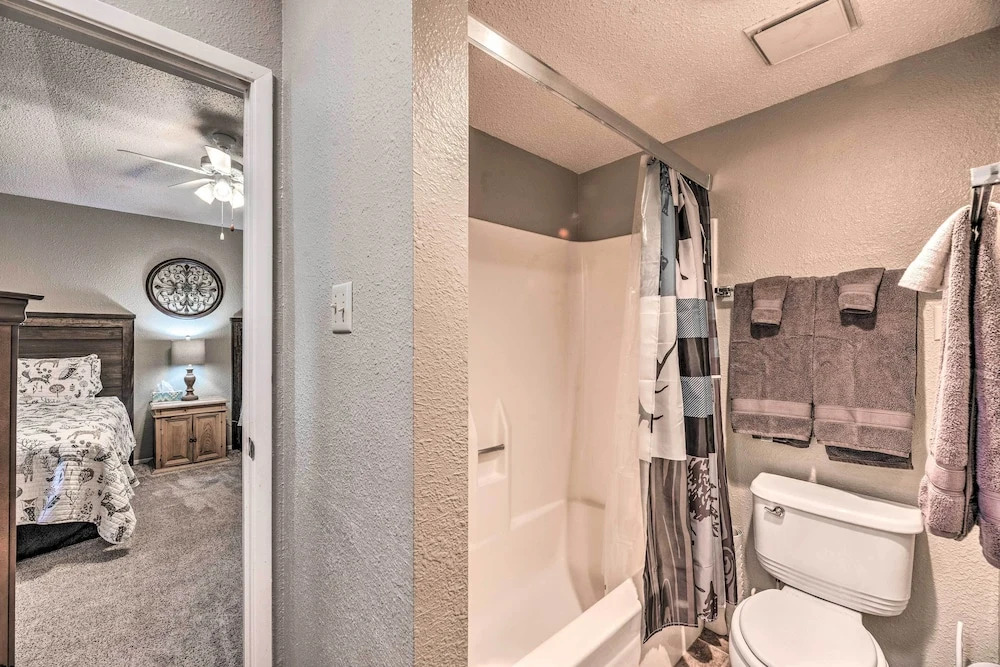 Alto Condo w/ Deck: 2 Mi to Ruidoso Winter Park!