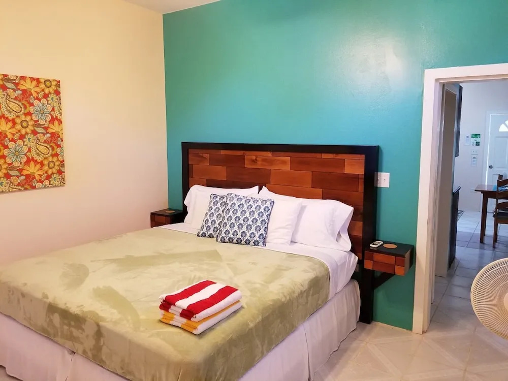 BELIZE TROPICAL DREAM VILLAS