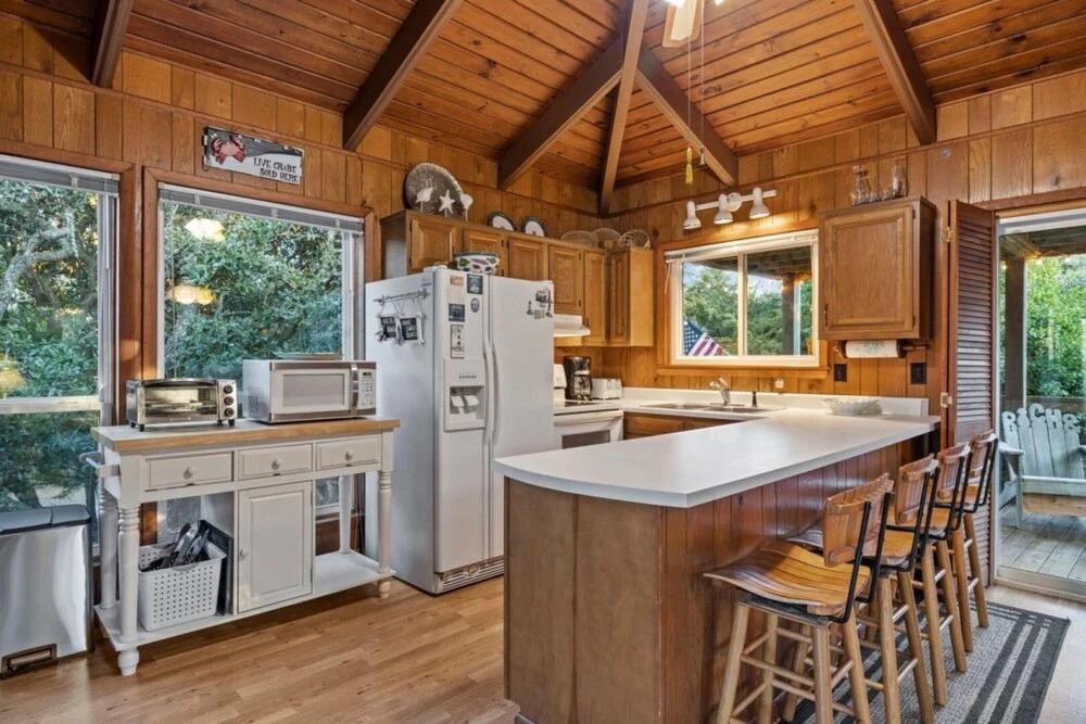 Dogwood Treehouse