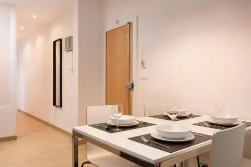 Beautiful 2-bedroom Flat In The City Center