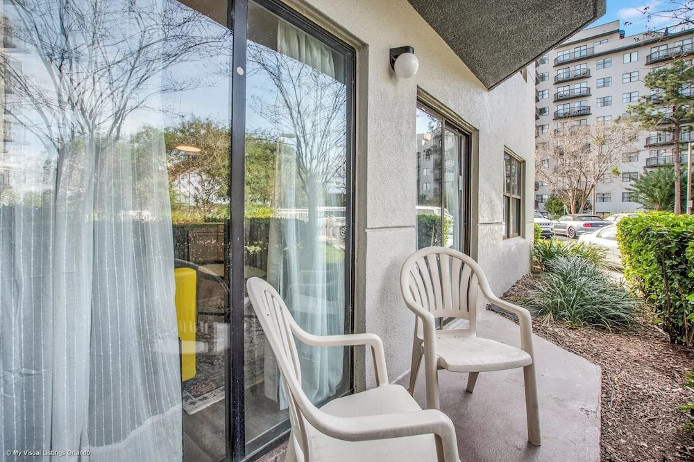 Pristine and Posh 2bd/2ba Condo With Private Balcony - #6en165