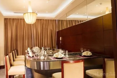Bavaria City Hotel Beihai