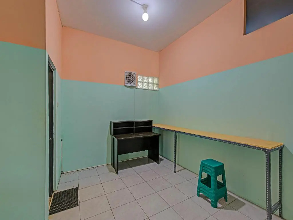 OYO 3841 Wisma 25