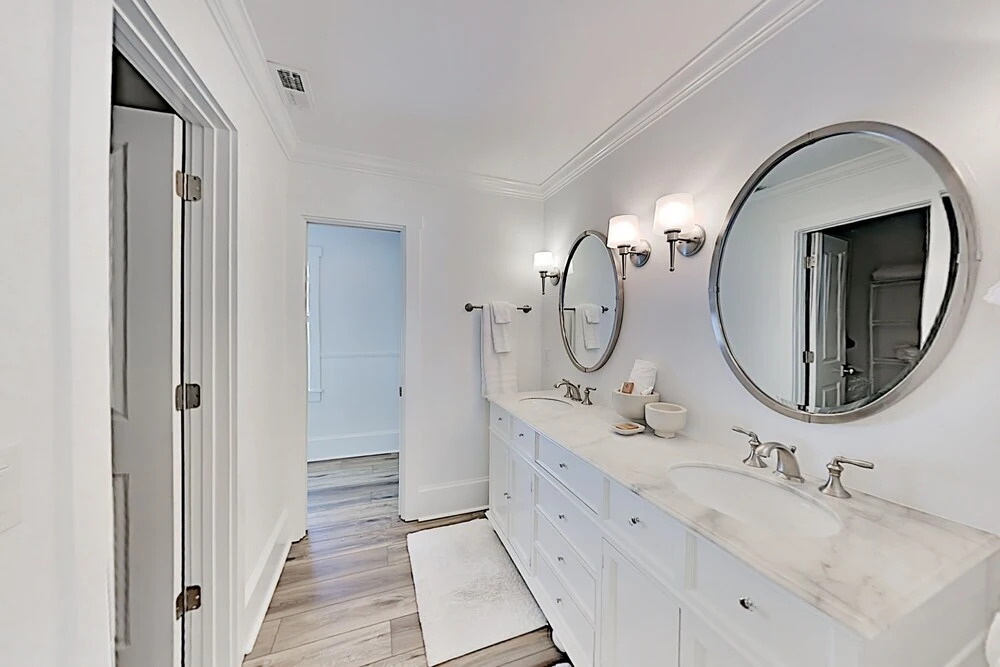 New Listing! The Beach House - Gulf-front Haven 4 Bedroom Home