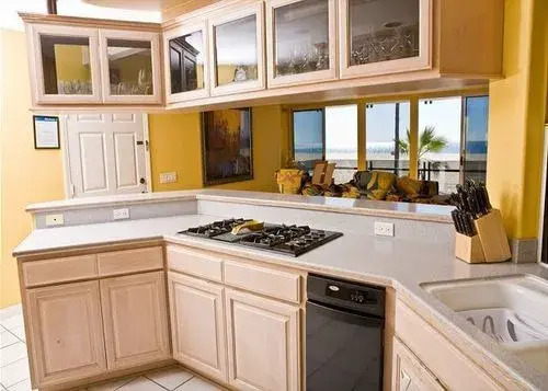 W Ocean Front A 68136 by RedAwning
