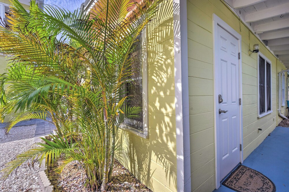 Remodeled Siesta Key Escape Walk to the Beach!