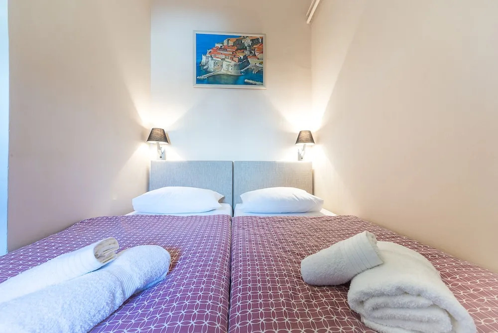 Ivana's Central Suites