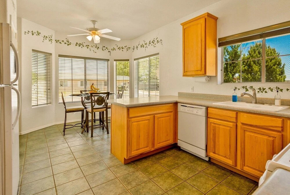 Cheery Canyon Cottage