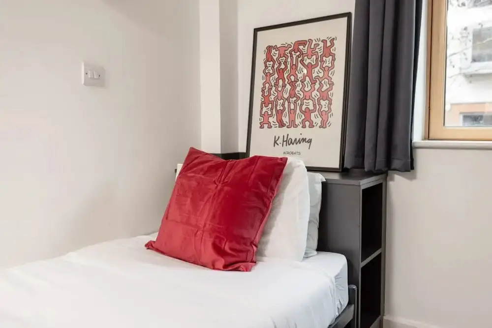 Fitzroy Court near Luton Airport