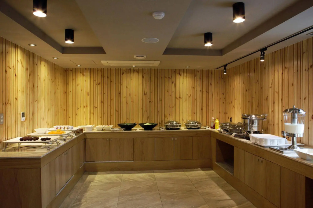 Rian Hotel