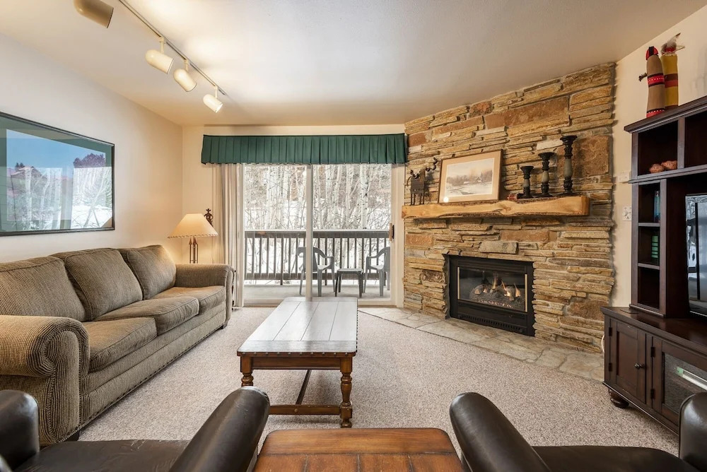 Snow Flower 145 2 Bedroom Condo by RedAwning
