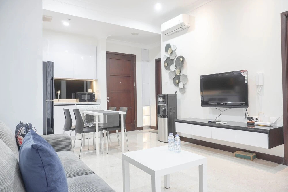 Elegant And Comfy 2Br At Permata Hijau Suites Apartment