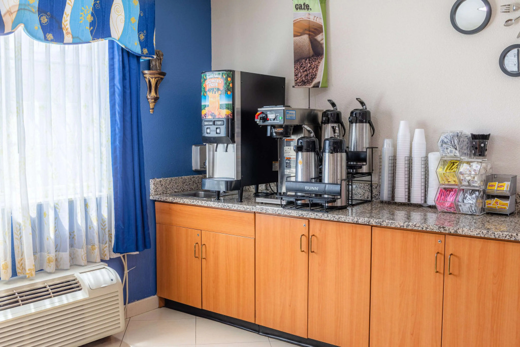 Microtel Inn & Suites by Wyndham Kingsland Naval Base I-95