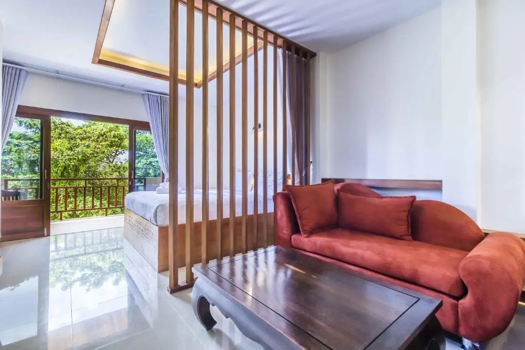 Wyh Hotel