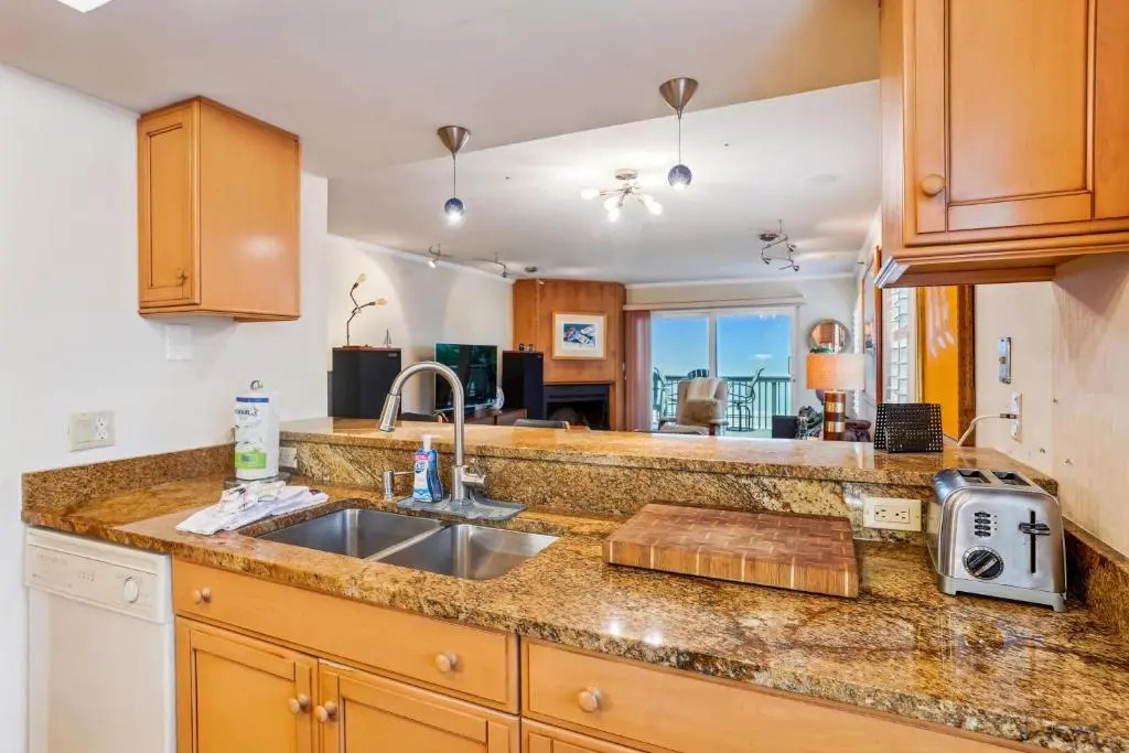 Pelican Pointe 3B