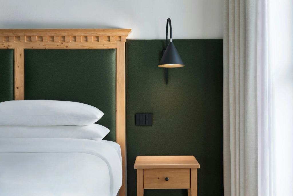 Отель Four Points by Sheraton Bolzano