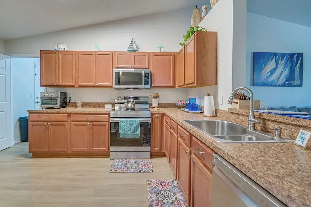 Citrus Springs Retreat w/ Grill & Screened Porch!
