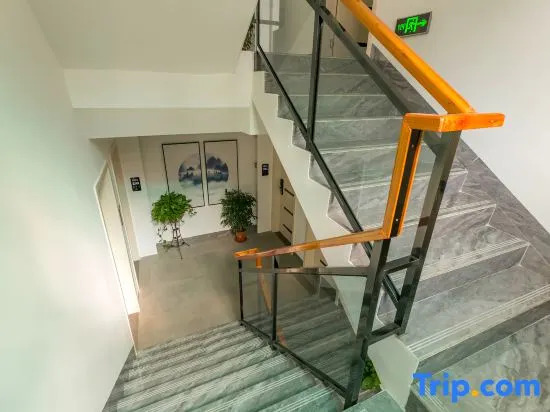 Yangshuofan Zhu Intelligence Light Luxury Hotel (Yulonghe Qianguqing Area)