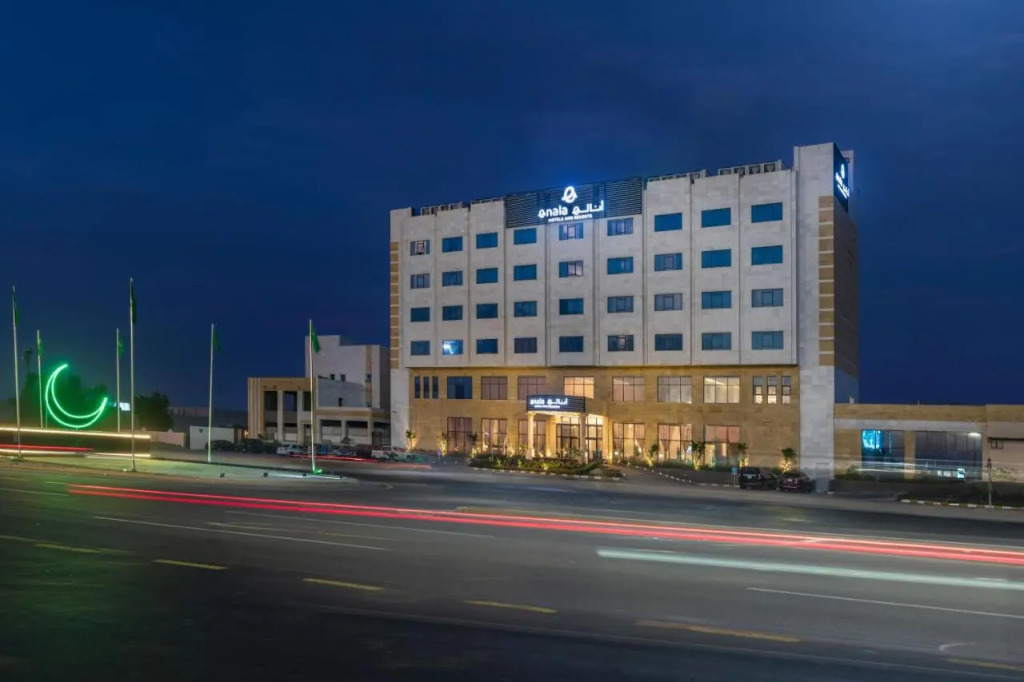 Enala Hotel- Umluj