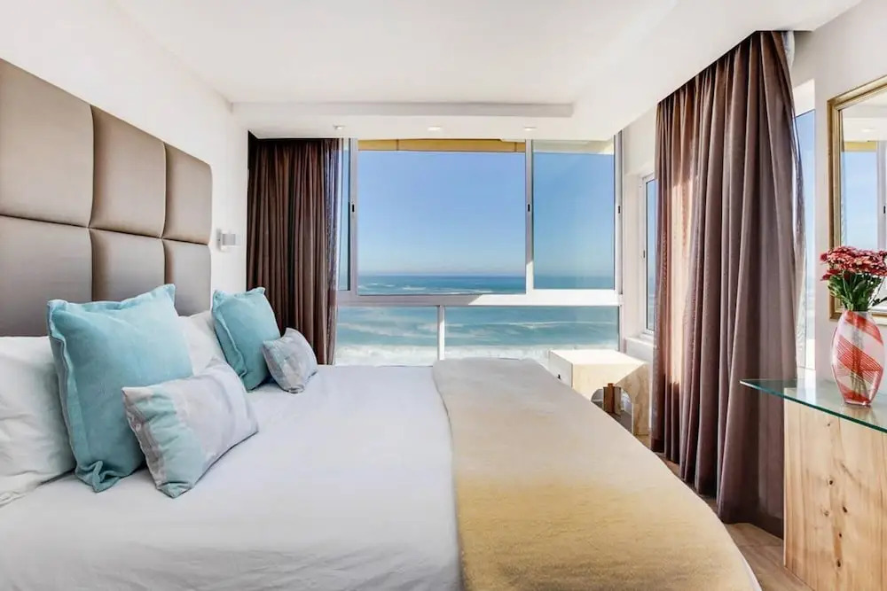 Clifton Apartment w Direct Beach Access Marella