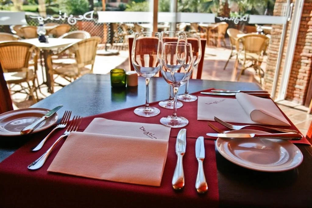 Jardim da Meia Praia Resort