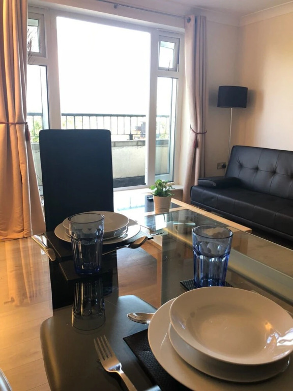 Riverview Apartment Reading