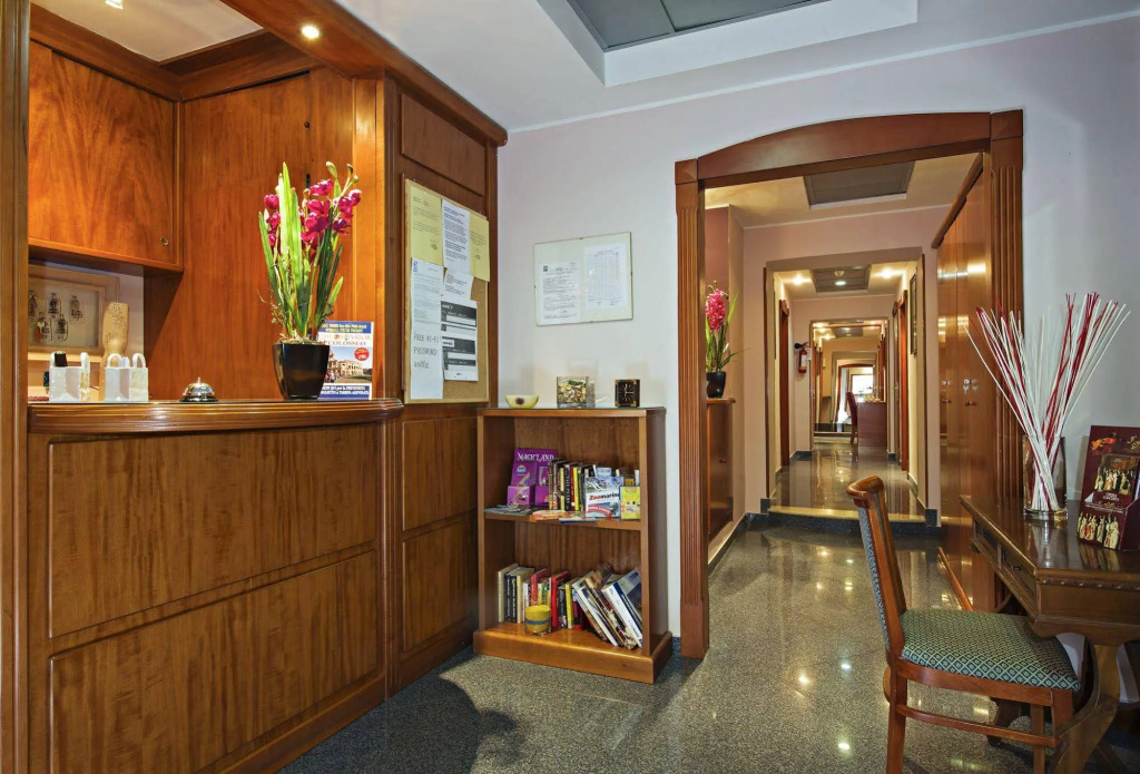 Hotel Ercoli House