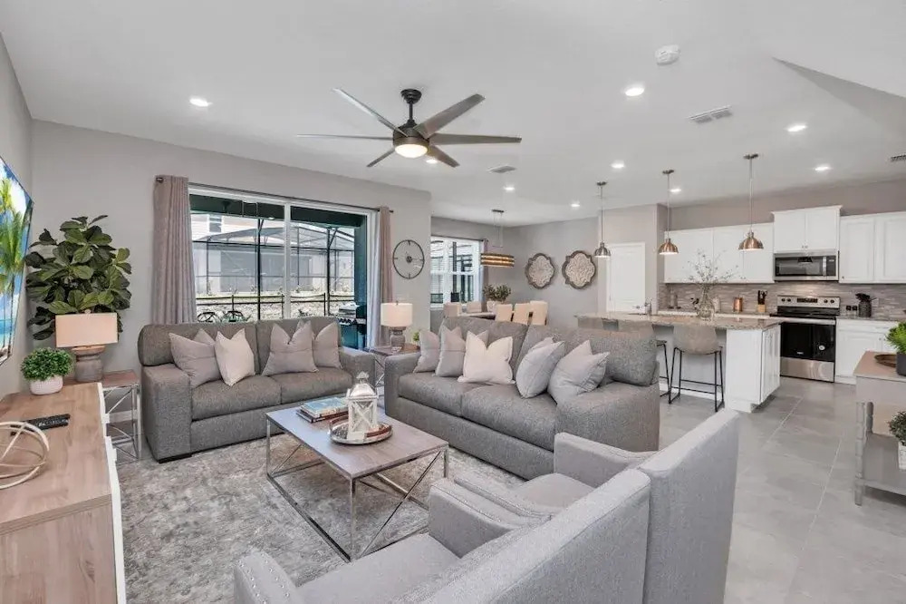 5 Bed With Fantastic Game Room In Fun Resort! 5 Bedroom Townhouse by RedAwning