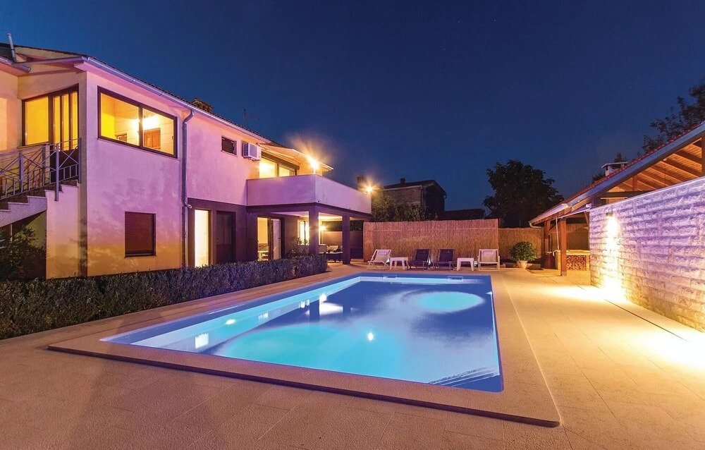Beautiful Home in Marcana With Wifi and 3 Bedrooms