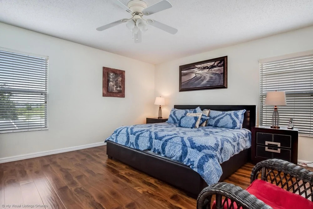 Villa Overlooking Pond at Golf Community 1108mc