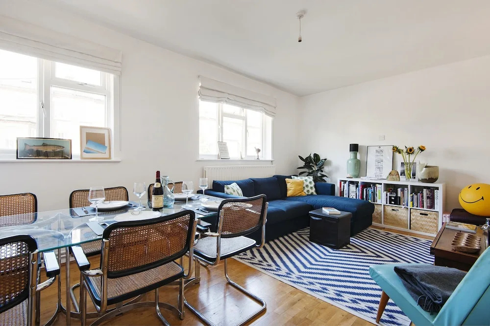 Bright and Breezy home by Clapham Common