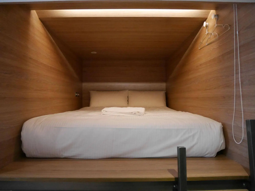 Bouti City Capsule Inn - Hostel