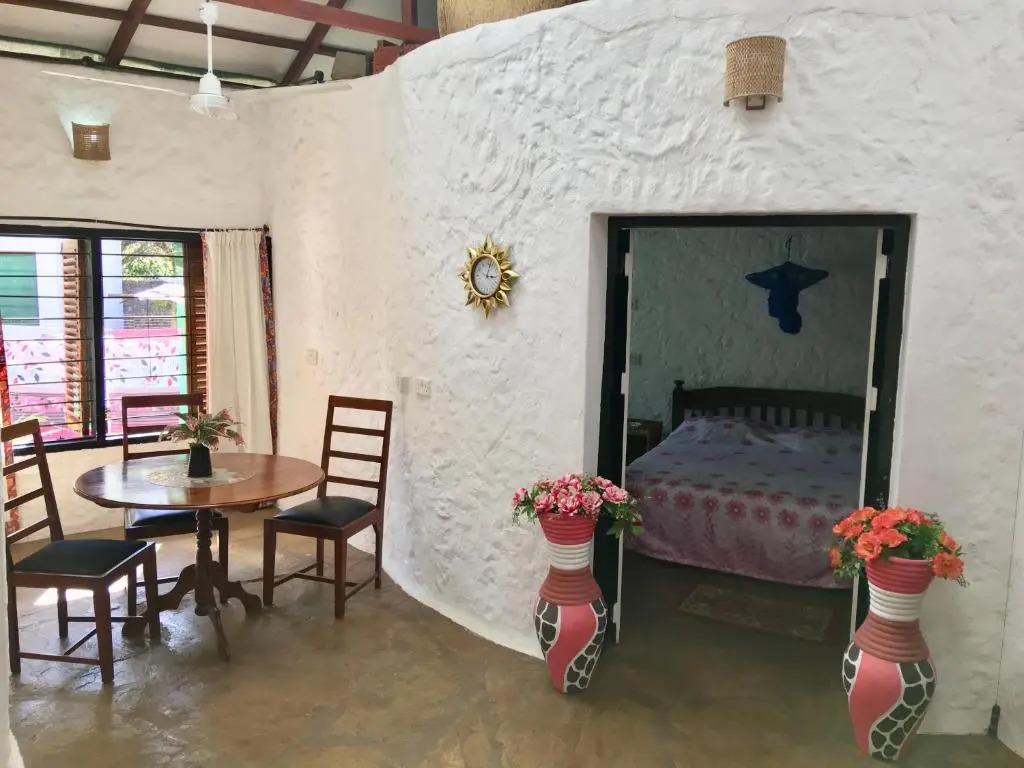 Tradewinds Lodge