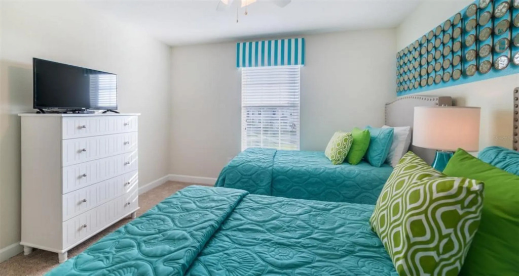 Lakeview 6BR Pool SPA Home Right Beside Clubhouse Waterpark