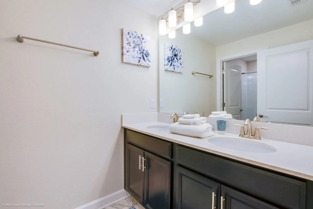 Luxury New Champions Gate 4 Bedroom 4 Townhouse by Redawning