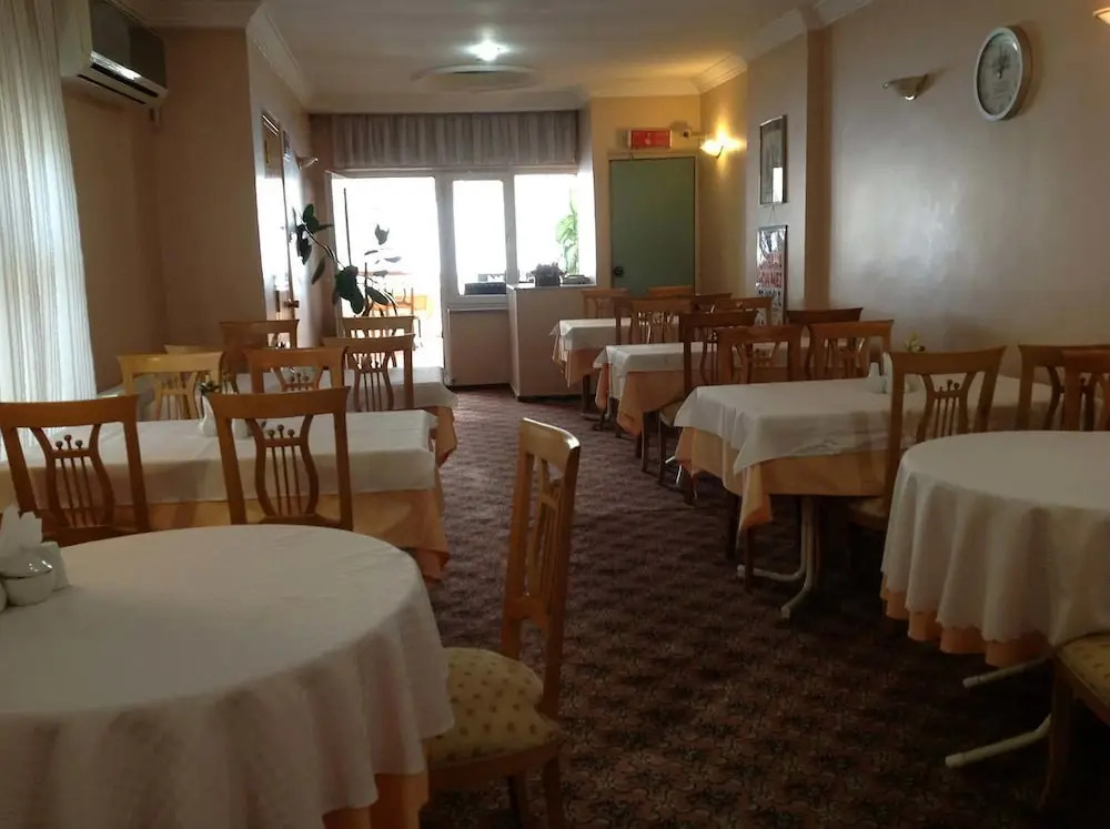 Yalta Hotel