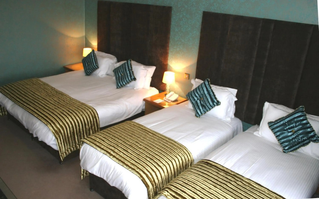 Royal Court Hotel