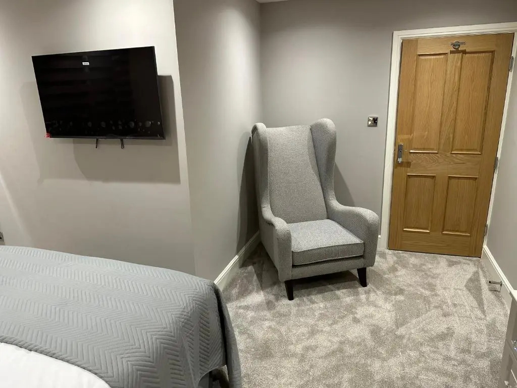 Willshaw Suites for families over 25 only