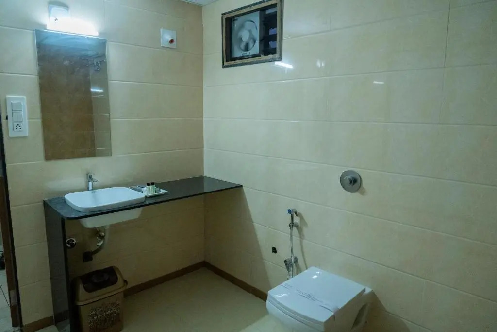 Flamingo Club and Resort Una 3 Km Away from Diu Check Post