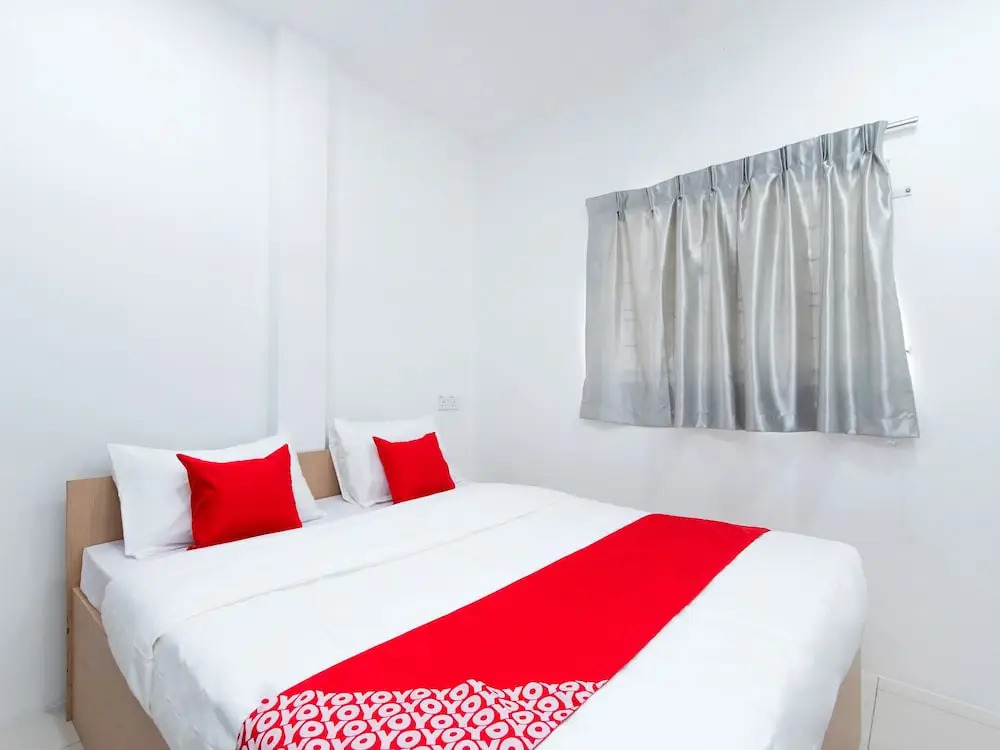 Weng Bee Guest House by OYO Rooms