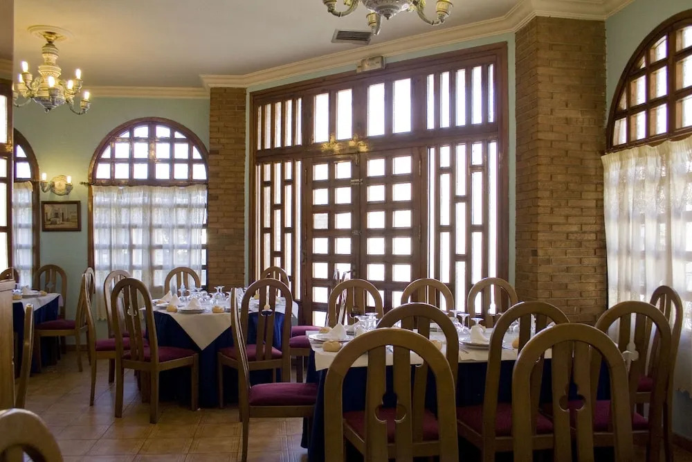 Hotel Perales