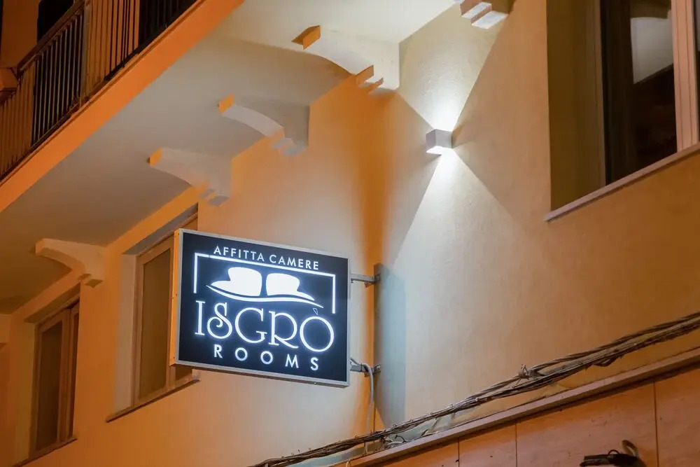 Isgrò Rooms