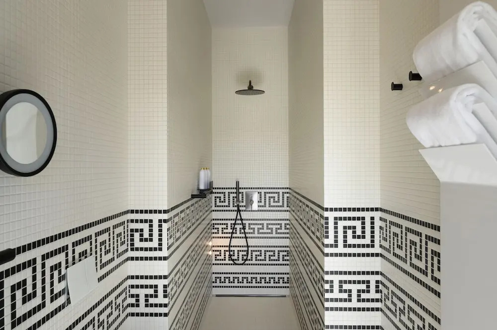 Zlata Ladjica Boutique Hotel